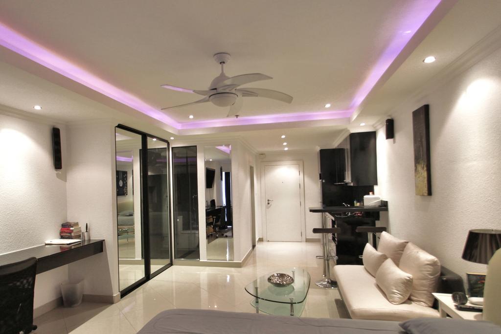 View Talay 6 Apartment Pattaya Exterior photo